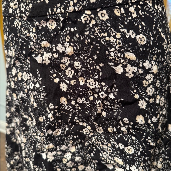 GAP Floral Skater Skirt - Picture 2 of 9